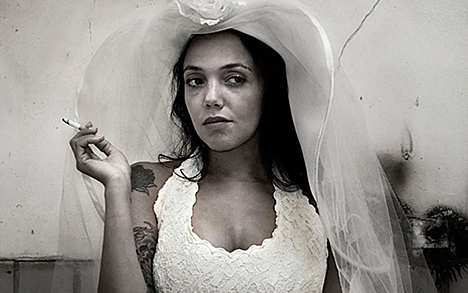 thefix_Smoking_Bride_MarionO-thumbs