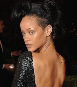 Rihanna-in-Tom-Ford-Met-Gala-e1336614401664