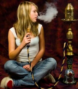Girl-Smoking-Hookah