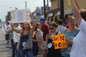 meth_clinic_protest_3_773468102