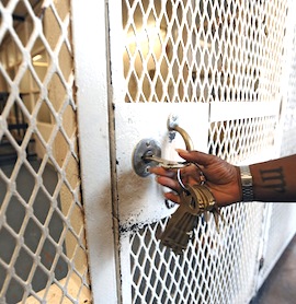 bs-md-ci-doj-jail-visit-20120815-001