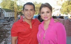 Mayor Jose Luis Abarca and wife