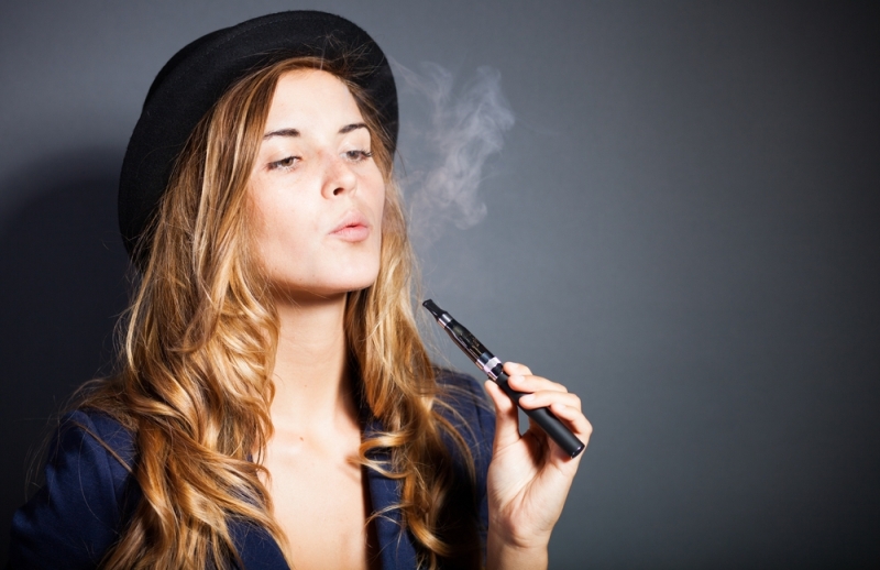 woman smoking ecig