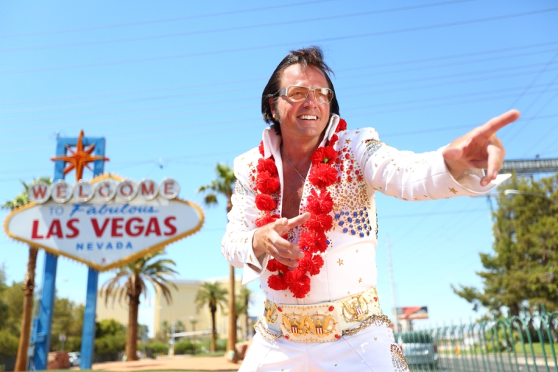vegas elvis impersonator