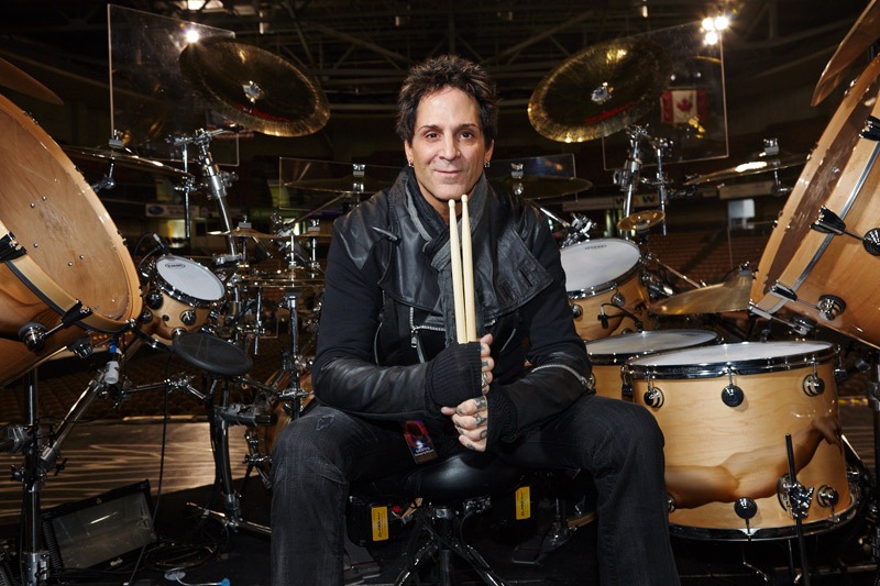 Deen Castronovo