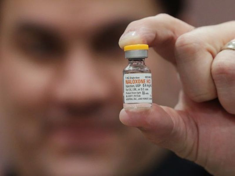 vial naloxone