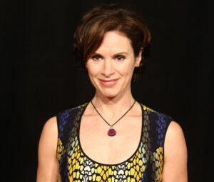 Elizabeth Vargas Shares Her Battle With Alcoholism in Hopes of Helping Others