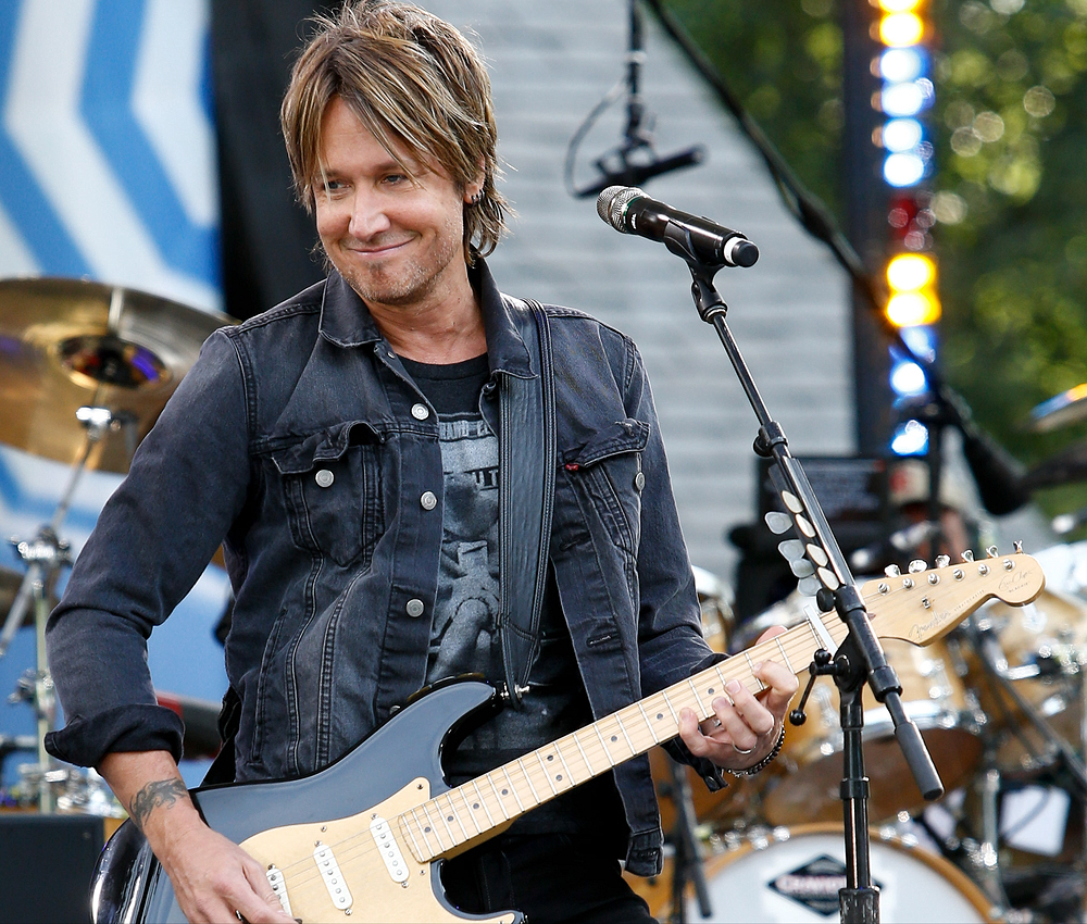 Sober Keith Urban Opens Up About His Abusive, Alcoholic Dad