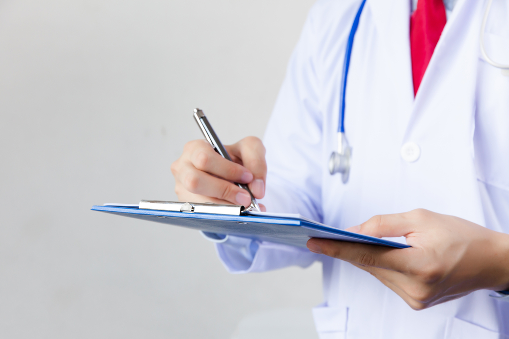 Could Doctors Co-Prescribing Naloxone Decrease Overdose Deaths?