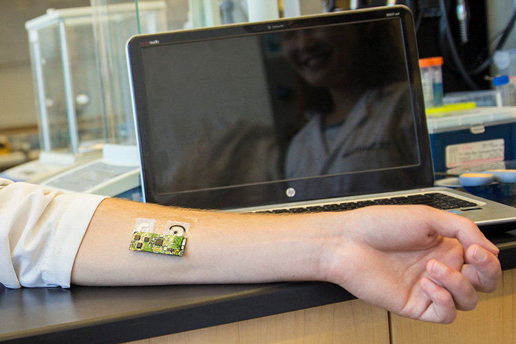 These 'Temporary Tattoo' Alcohol Sensors Can Tell You How Drunk You Are