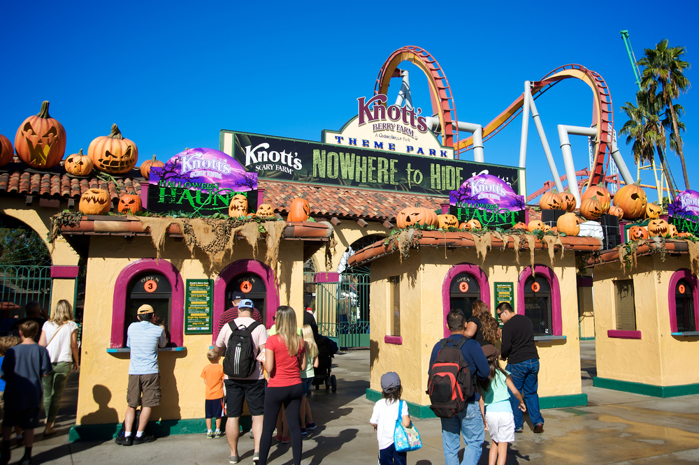 Knott's Closes Halloween Attraction Over Offensive Mental Illness Stereotypes