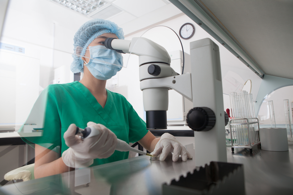 Female researcher working in the chemical laboratory