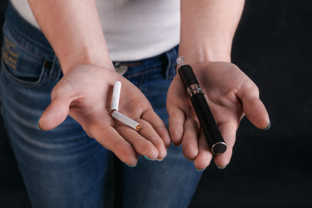 comparing cigarette and e-cigarette
