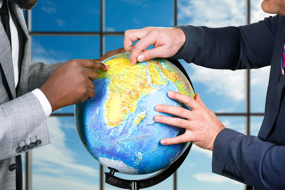 Men around a globe predict overdose after viewing Google Search