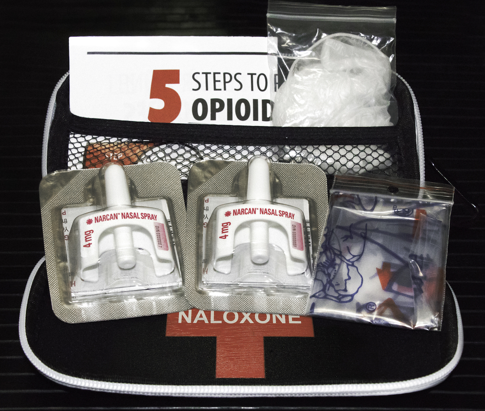 naloxone kit