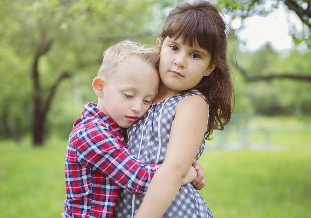 kids hugging